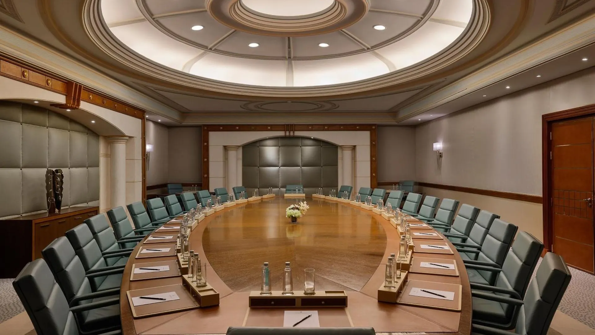 The Ritz-Carlton Jeddah Hotel 5*,